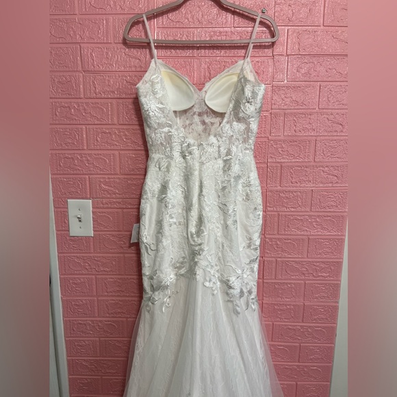 NWOT Lulu’s Bridal Everlasting Affection Lace Backless Mermaid Wedding Dress - Picture 4 of 16
